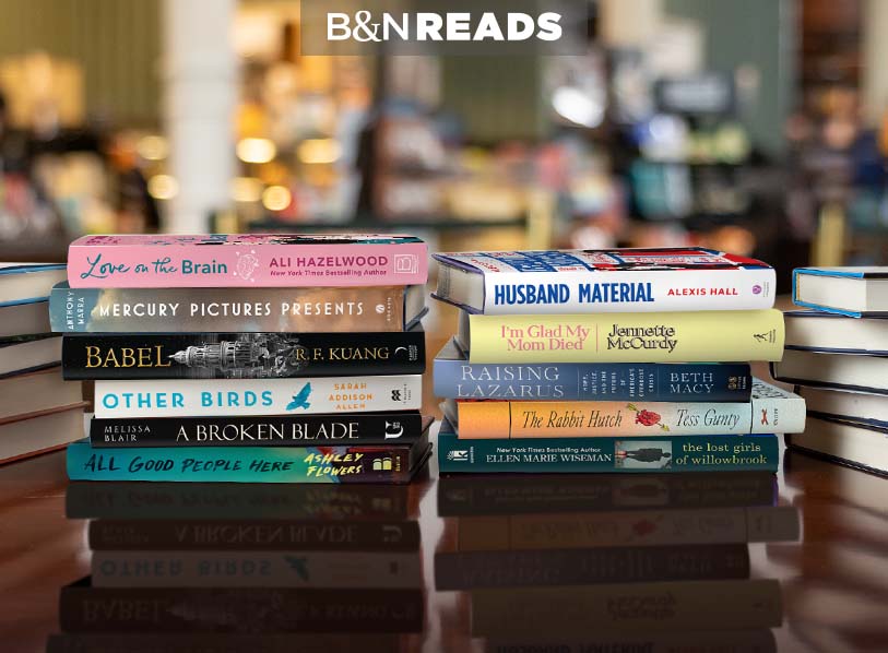 B&N READS, Stacks of books
